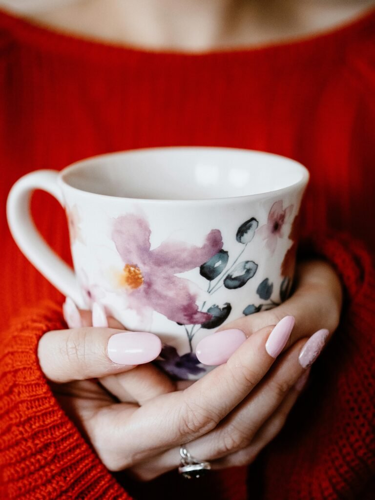Cimbru, miere și lămâie – Remediu natural împotriva tusei, durerilor în gât și bronșitei